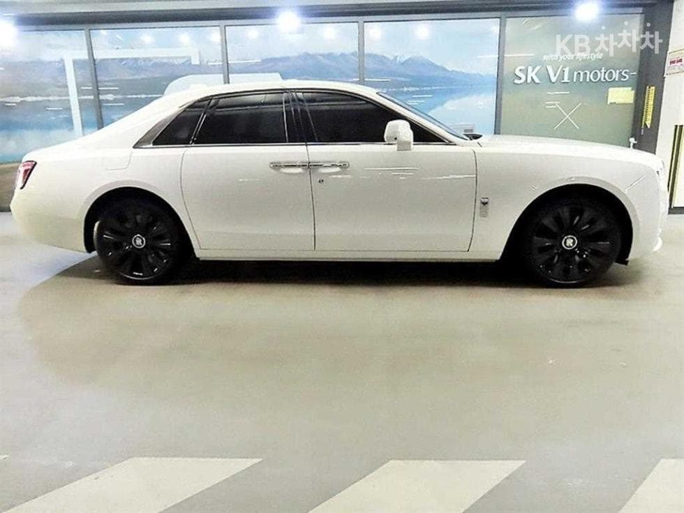 롤스로이스 고스트 Второ поколение6.75 V12 SWB - 3