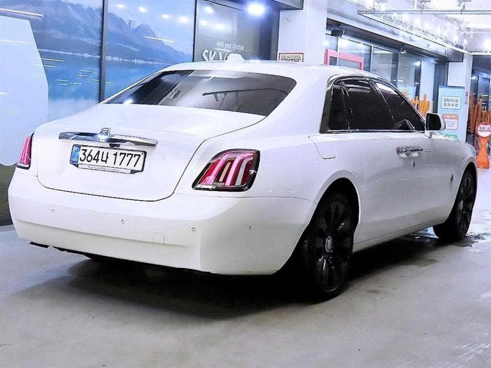 롤스로이스 고스트 Второ поколение6.75 V12 SWB - 4