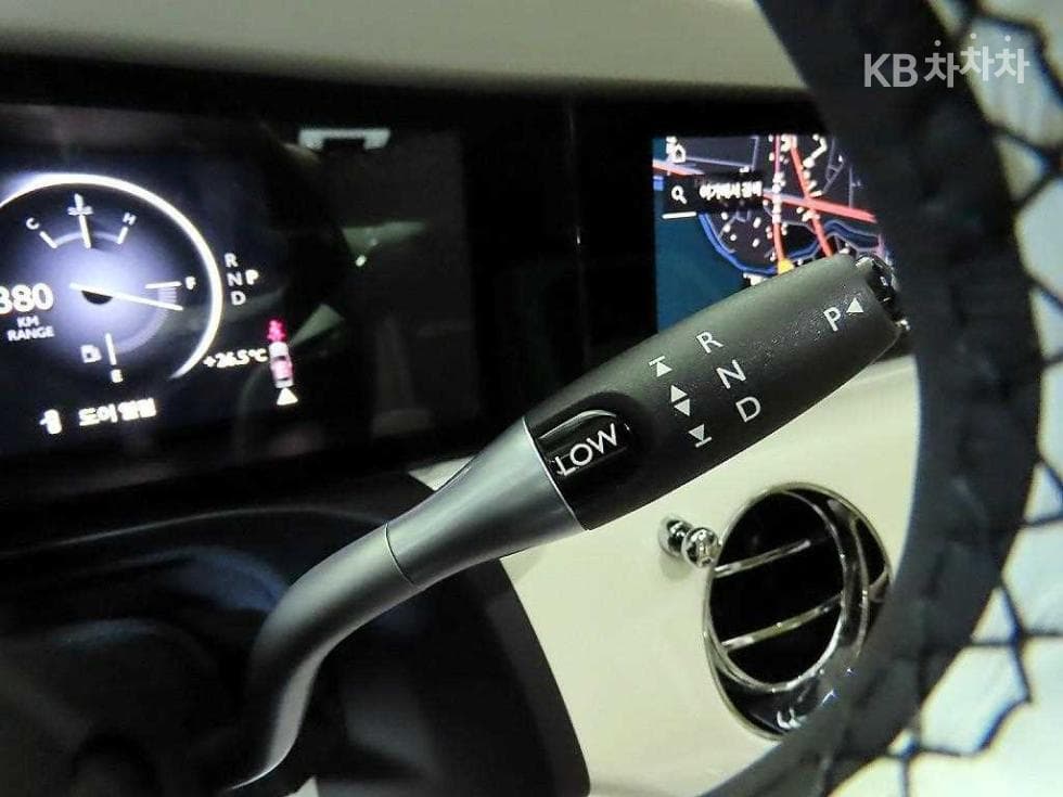롤스로이스 고스트 Второ поколение6.75 V12 SWB - 13