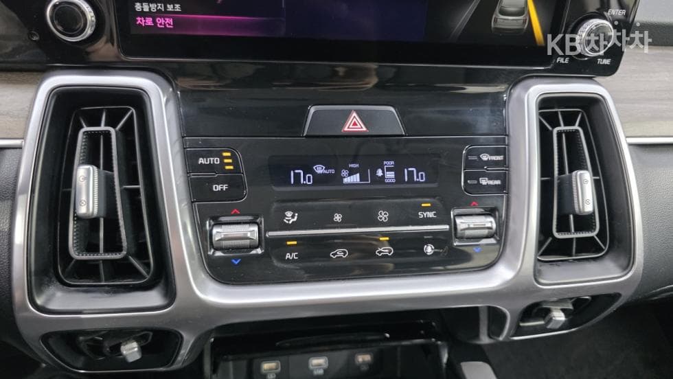 Киа Sorento 4-то поколение2.2 Дизел 2WD Тренди - 11