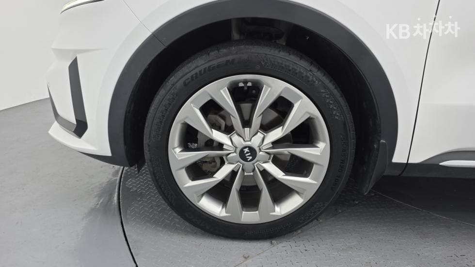 Киа Sorento 4-то поколение2.2 Дизел 2WD Тренди - 13