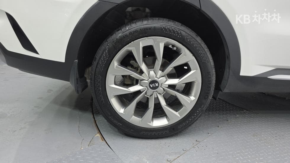 Киа Sorento 4-то поколение2.2 Дизел 2WD Тренди - 15