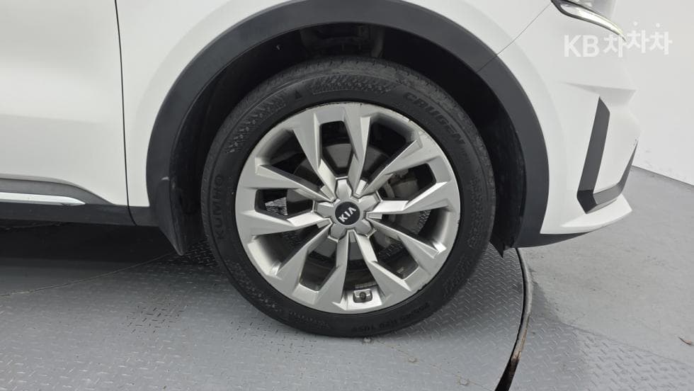 Киа Sorento 4-то поколение2.2 Дизел 2WD Тренди - 16