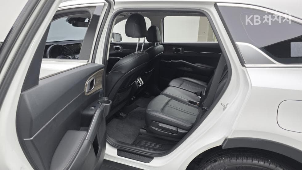 Киа Sorento 4-то поколение2.2 Дизел 2WD Тренди - 23