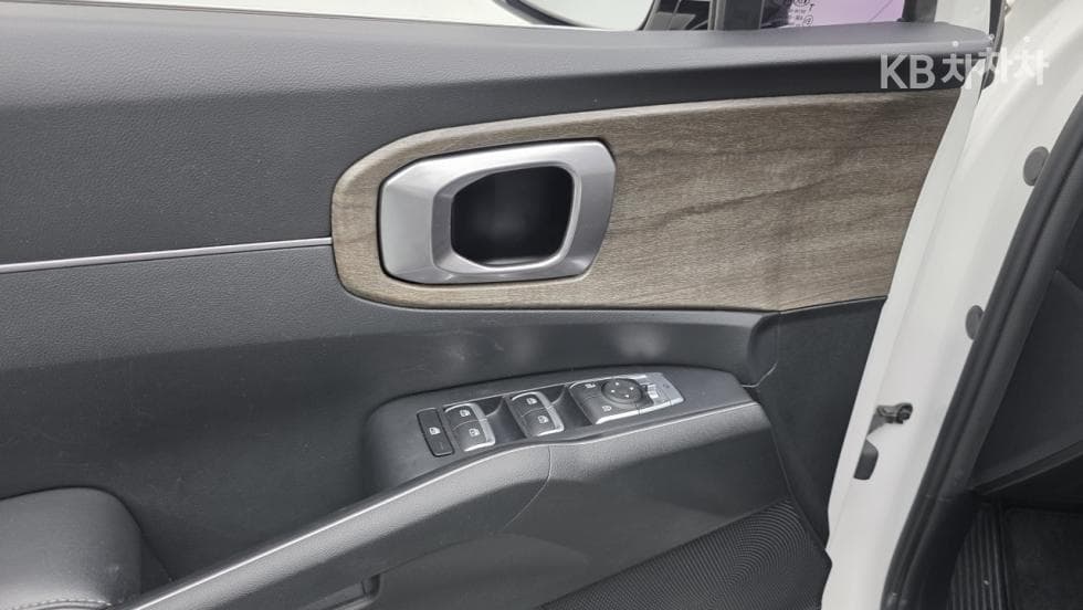 Киа Sorento 4-то поколение2.2 Дизел 2WD Тренди - 25