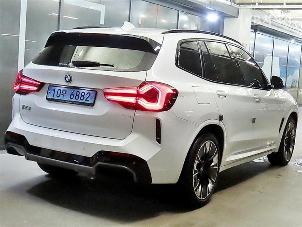 BMW iX3(G08)iX3 M Sport Package - 4