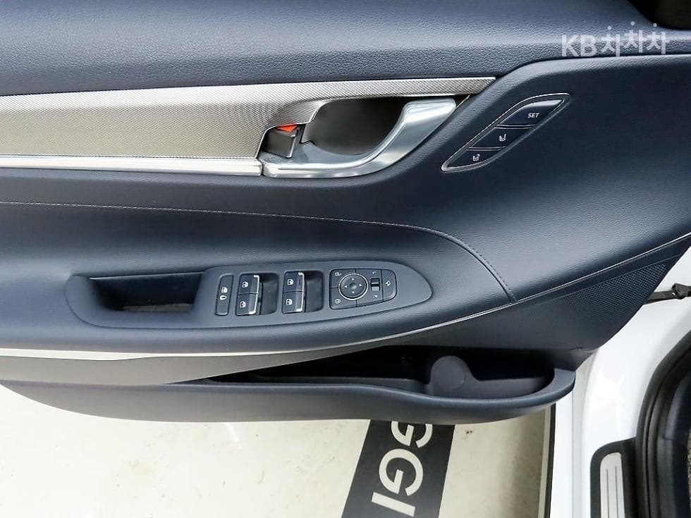 Hyundai The New (facelift) Grandeur (Azera)LPi 3.0 Rental car Exclusive - 11
