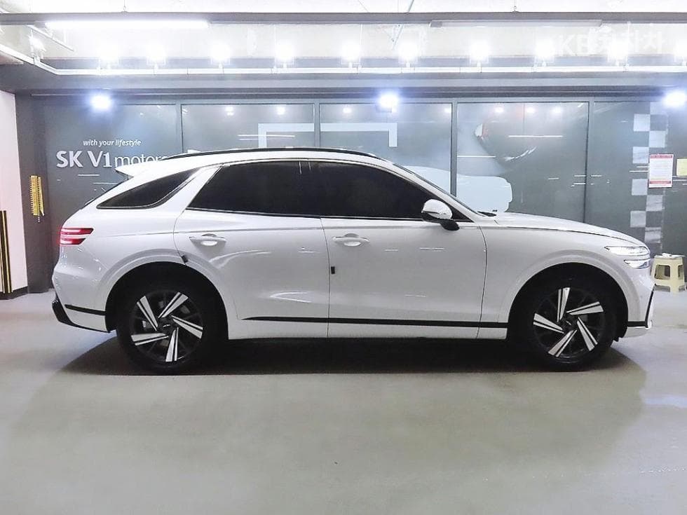 Дженезис GV70Бензин 2.5T 스포츠패키지 AWD - 3