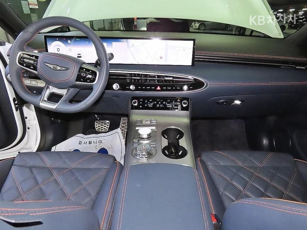 Дженезис GV70Бензин 2.5T 스포츠패키지 AWD - 10