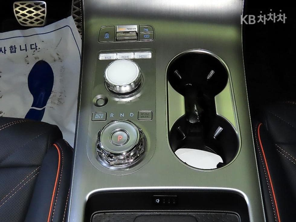 Дженезис GV70Бензин 2.5T 스포츠패키지 AWD - 12