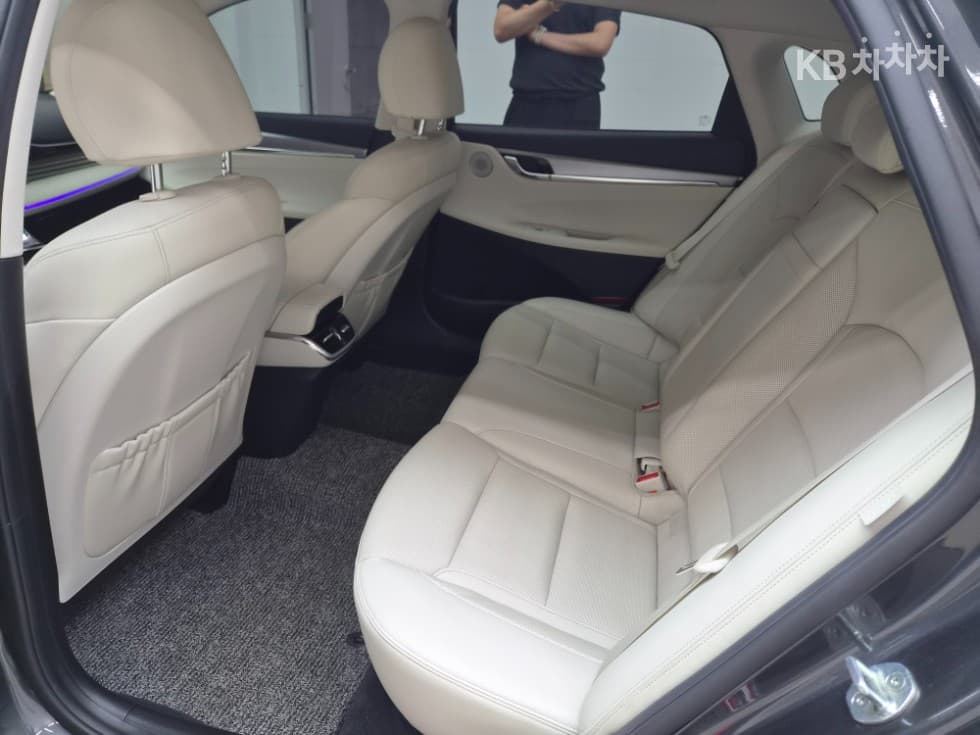 Хюндай The New (фейслифт) Grandeur (Azera) Хибрид2.4 Le Blanc - 19