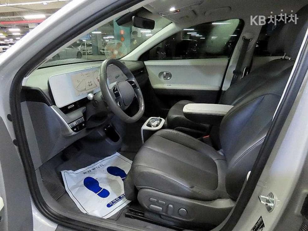 Хюндай IONIQ 5Long Range AWD Exclusive - 6