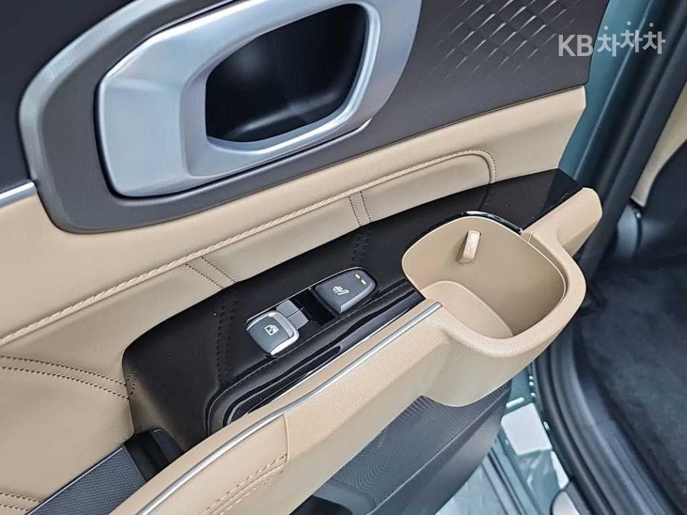Kia The New (facelift) Sorento Hybrid MQ41.6T HEV 4WD X-Line - 14