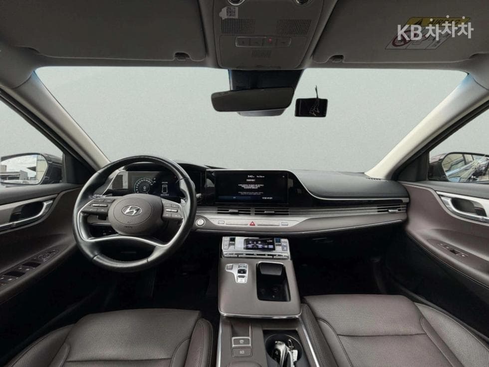 Хюндай The New (фейслифт) Grandeur (Azera)2.5 Premium 초이스 - 10