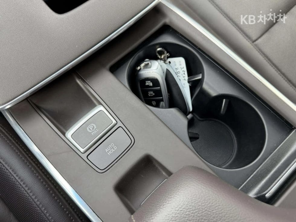 Хюндай The New (фейслифт) Grandeur (Azera)2.5 Premium 초이스 - 16
