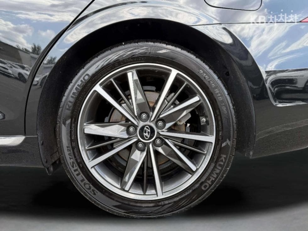 Хюндай The New (фейслифт) Grandeur (Azera)2.5 Premium 초이스 - 24