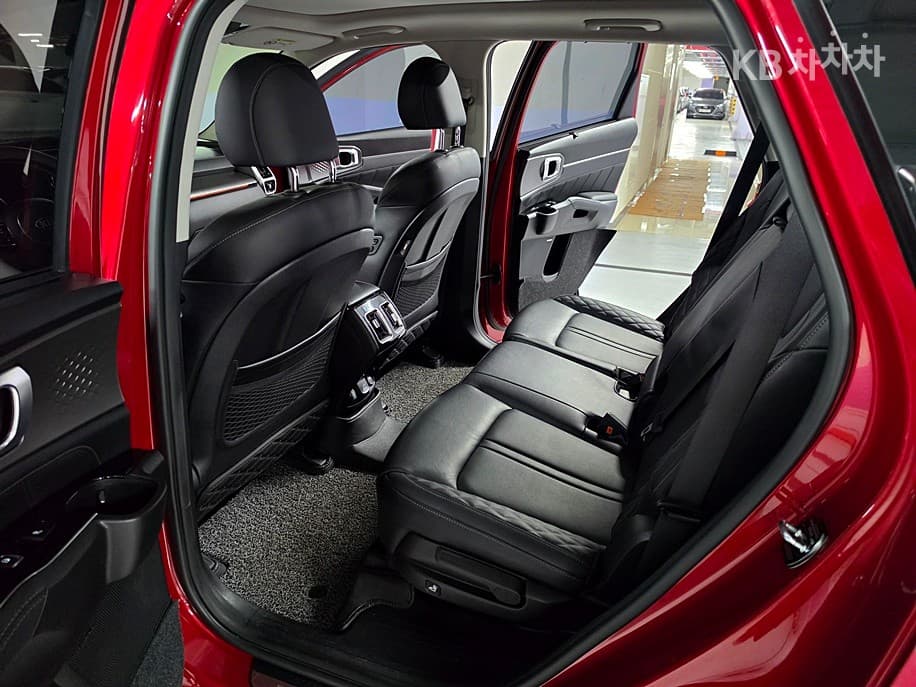 Киа Sorento 4-то поколение2.5 T-GDI 4x4 Signature Gravity - 6