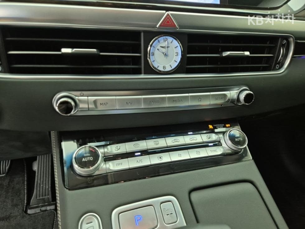 Дженезис G903.8 GDi AWD Лукс - 10