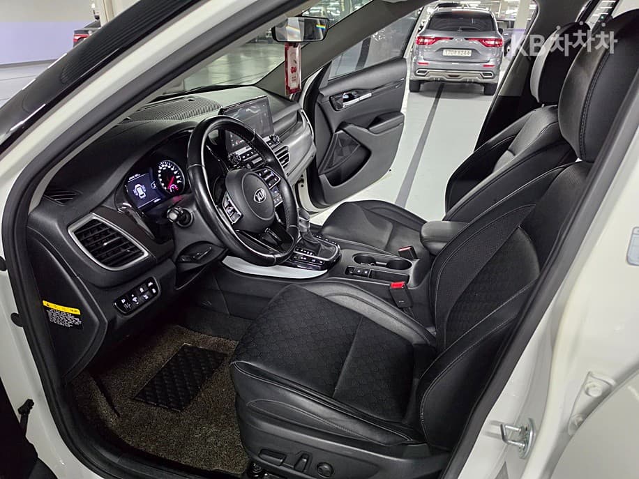 Kia Seltos1.6 Diesel 2WD Noblesse - 5