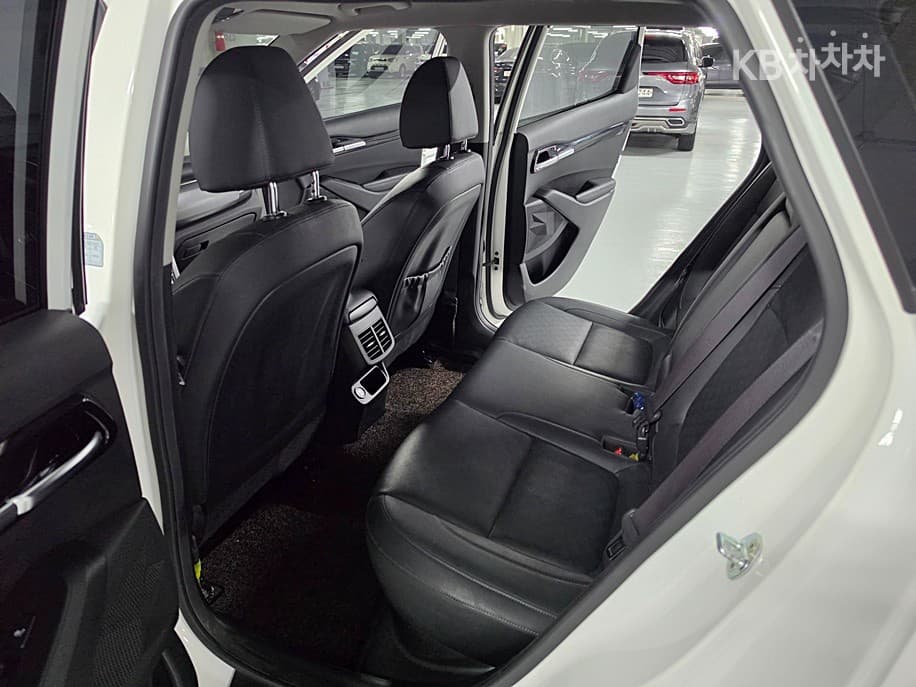 Kia Seltos1.6 Diesel 2WD Noblesse - 6