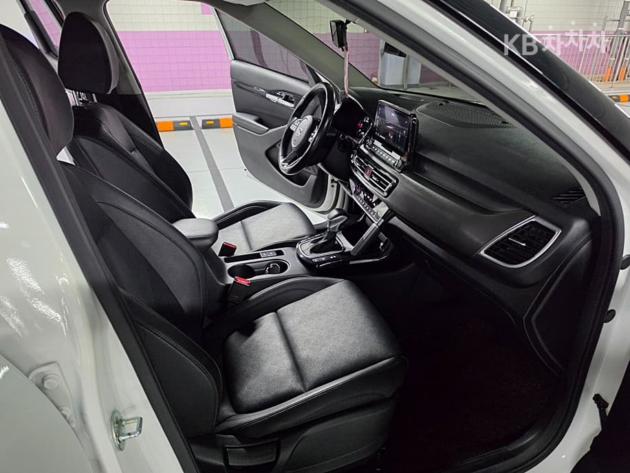 Kia Seltos1.6 Diesel 2WD Noblesse - 9