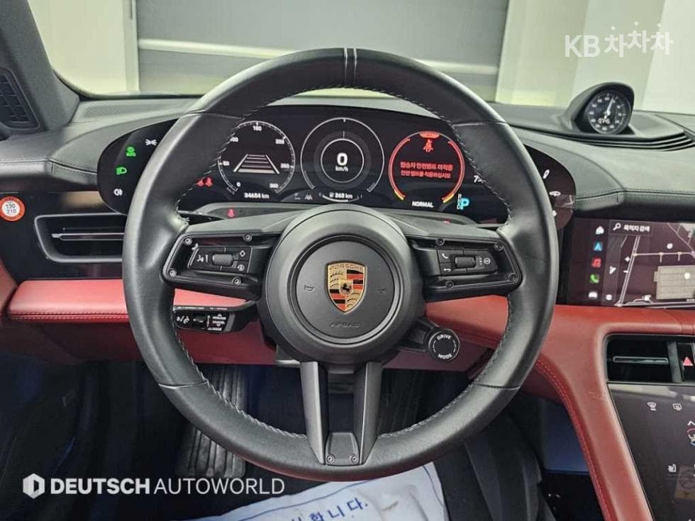 Porsche TaycanBase - 13