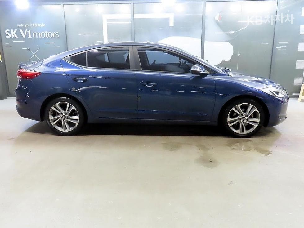 Хюндай Avante (Elantra)AD1.6 GDi Value Plus - 3