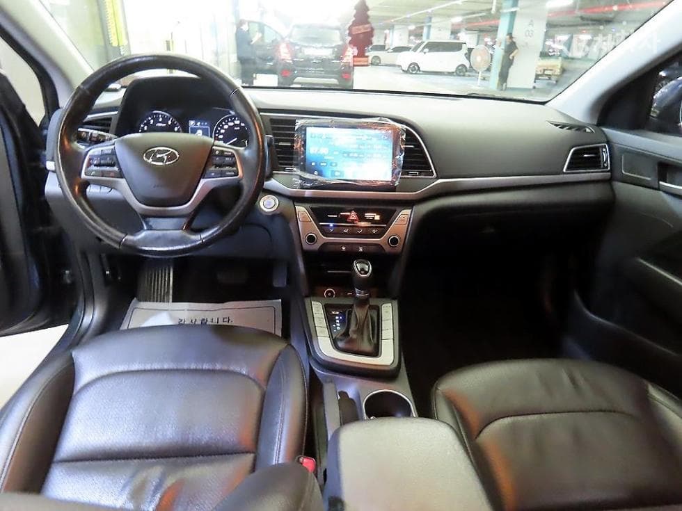Хюндай Avante (Elantra)AD1.6 GDi Value Plus - 10