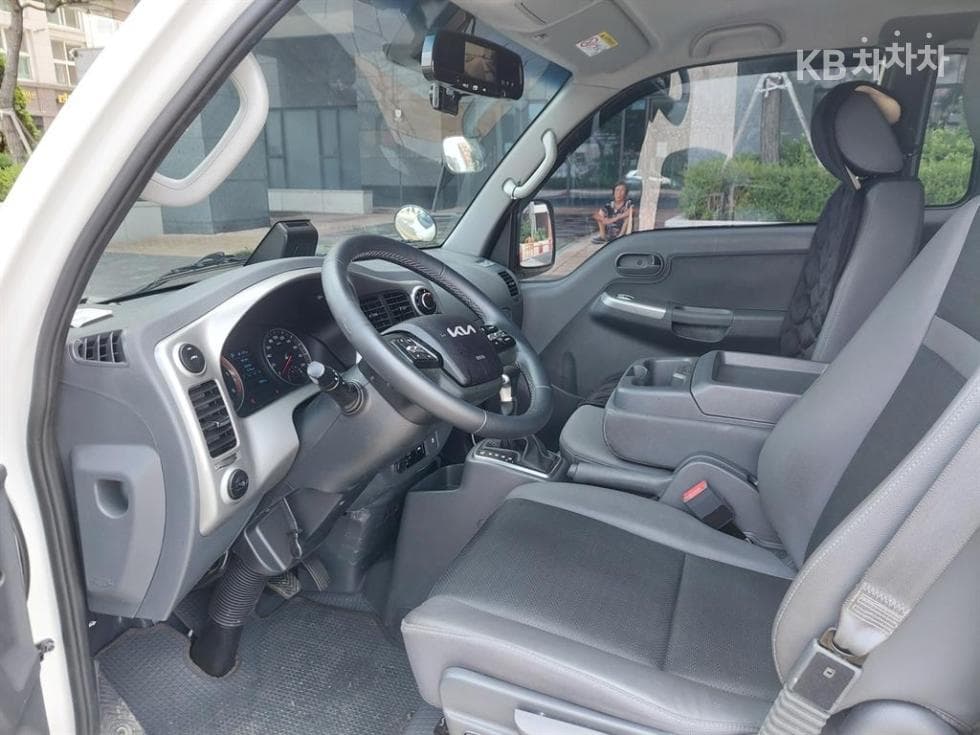 Киа The New (фейслифт) Бонго 3 (лек)LPG Box Truck 1.2Тон 하이 Королевска кабина Удължено междуосие GL - 6