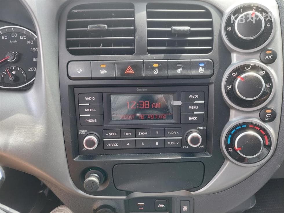 Киа The New (фейслифт) Бонго 3 (лек)LPG Box Truck 1.2Тон 하이 Королевска кабина Удължено междуосие GL - 11