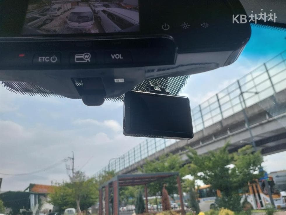 Киа The New (фейслифт) Бонго 3 (лек)LPG Box Truck 1.2Тон 하이 Королевска кабина Удължено междуосие GL - 13