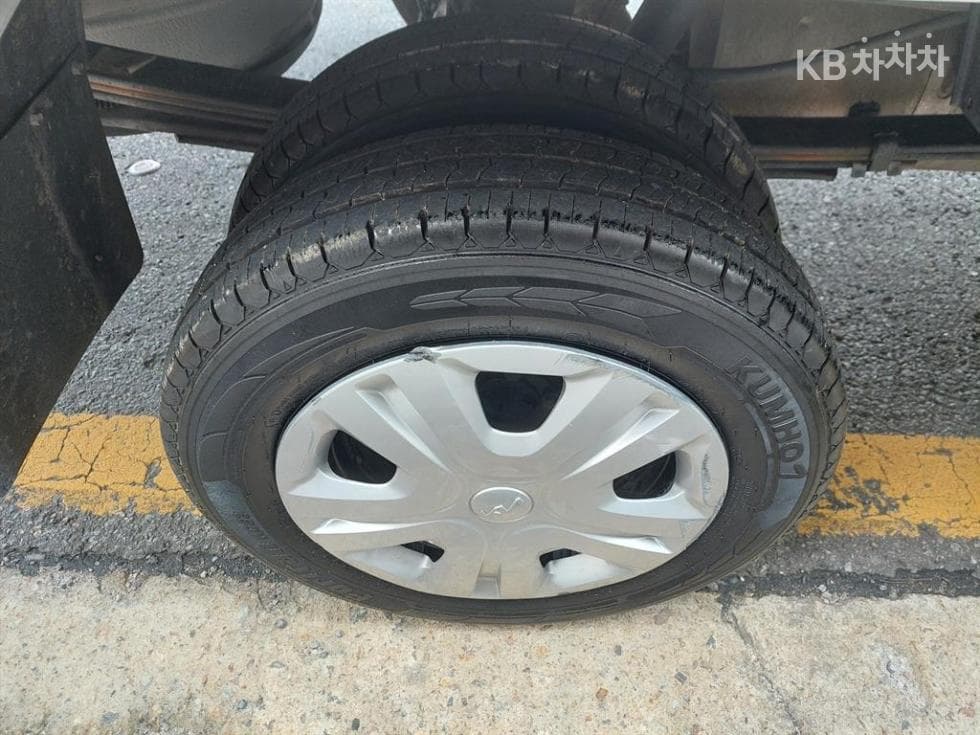 Киа The New (фейслифт) Бонго 3 (лек)LPG Box Truck 1.2Тон 하이 Королевска кабина Удължено междуосие GL - 19
