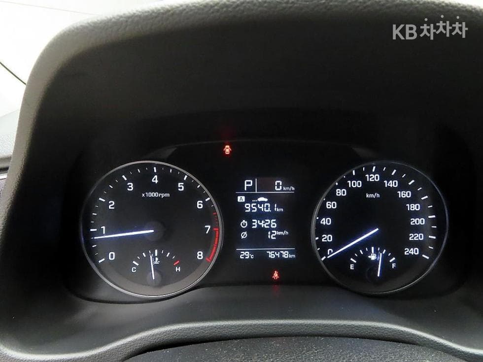 Hyundai Avante (Elantra)AD1.6 GDi Style - 8