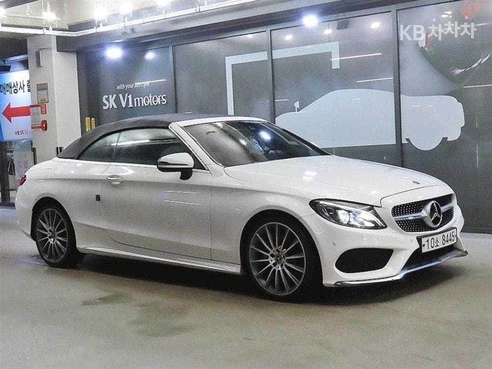 Mercedes-Benz The New (фейслифт) C-Клас C200 Cabriolet - Image 1