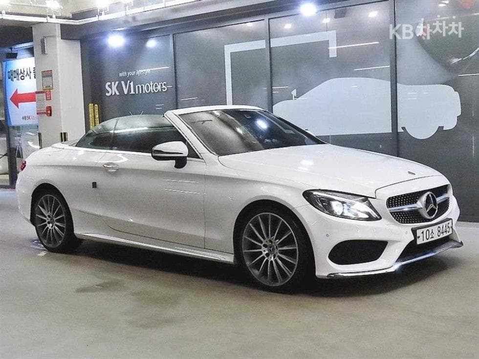 Mercedes-Benz The New (facelift) C-ClassC200 Cabriolet - 6