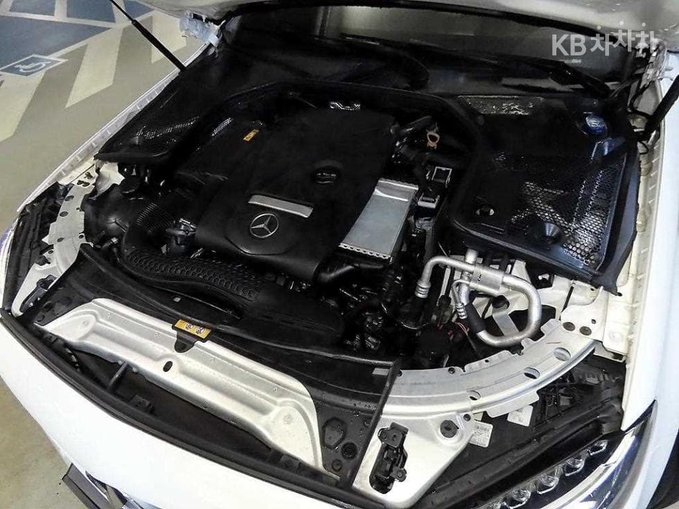 Mercedes-Benz The New (facelift) C-ClassC200 Cabriolet - 19