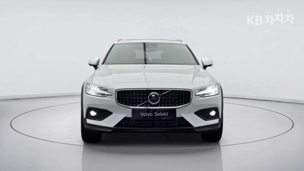 Volvo V60 CC(Второ поколение)B5 AWD Ultimate - 2