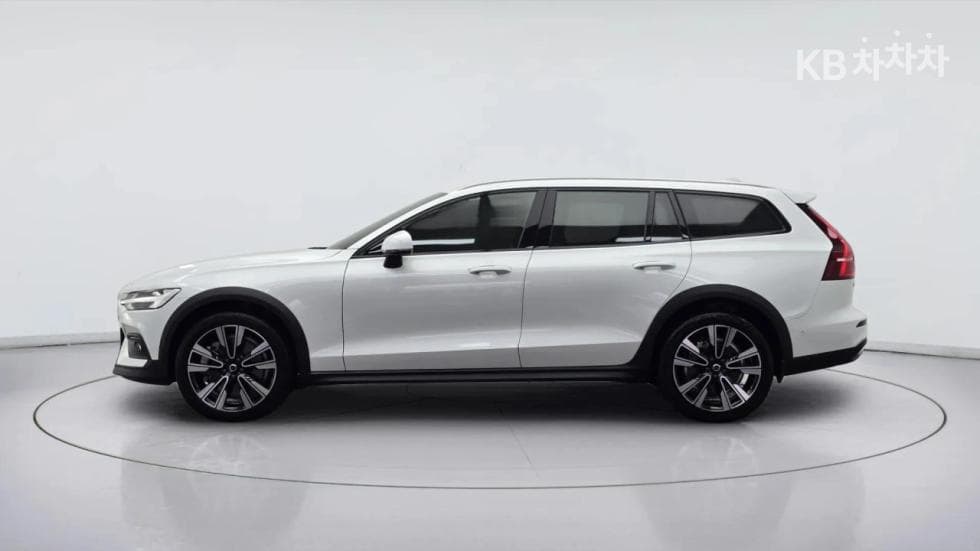 Volvo V60 CC(Второ поколение)B5 AWD Ultimate - 3