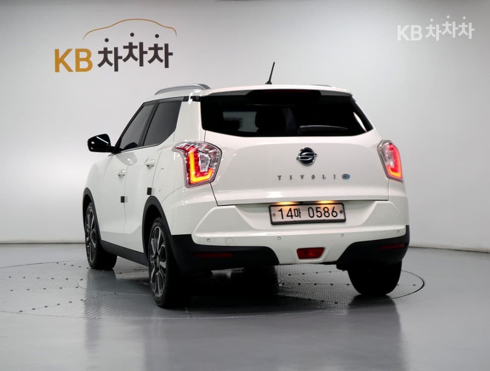 КейДжи Мобилити ТиволиДизел LX Стандартен - 4