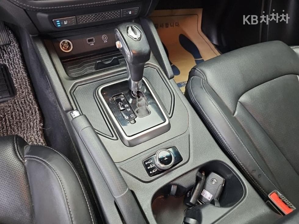 КейДжи Мобилити Rexton Sports Khan2.2 Дизел 4x4 파이오니어 S - 10