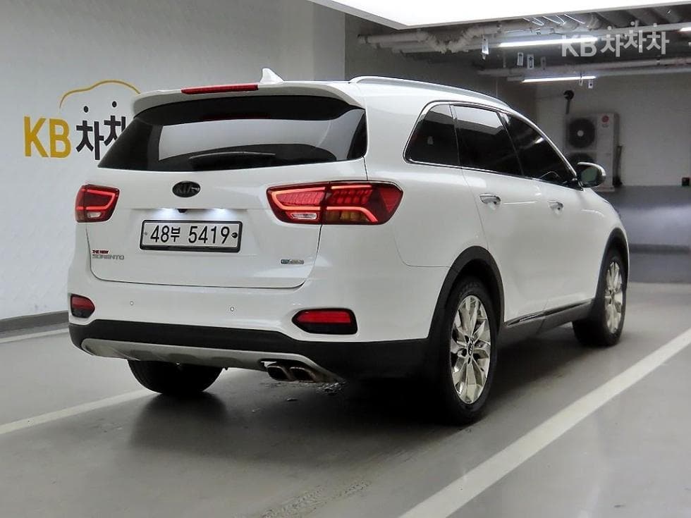 Киа The New (фейслифт) Sorento2.0 Дизел 2WD Noblesse - 4