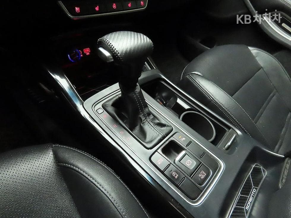 Киа The New (фейслифт) Sorento2.0 Дизел 2WD Noblesse - 10