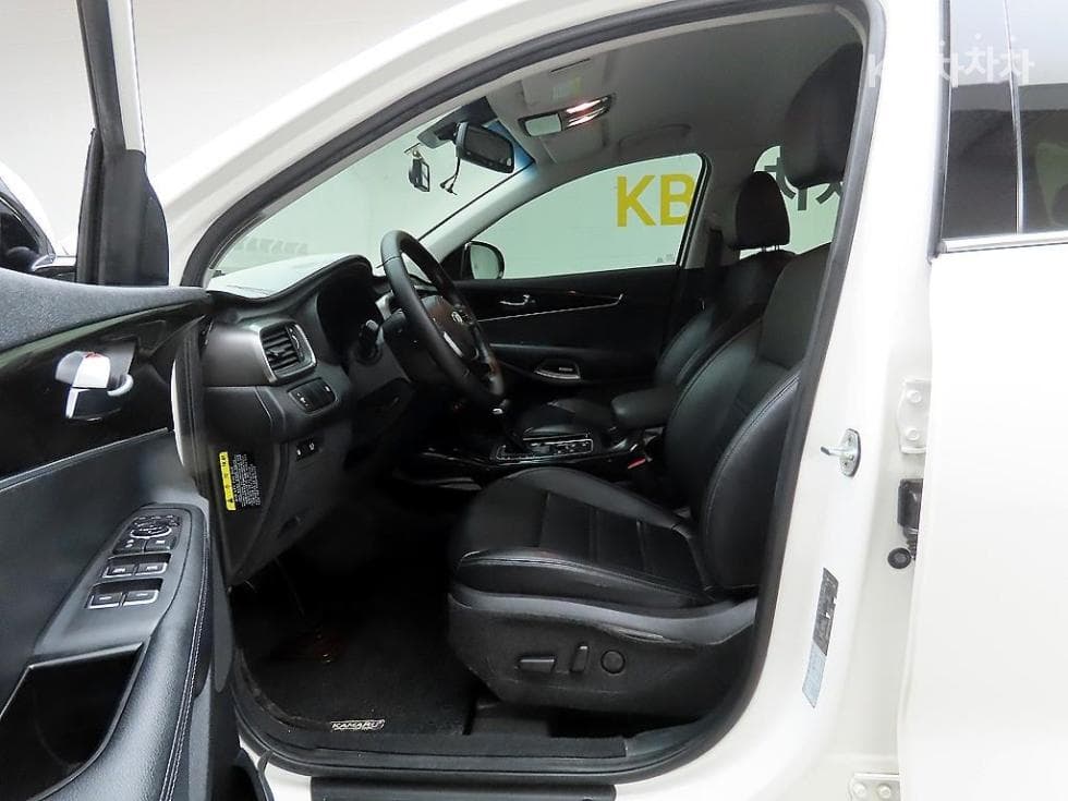 Киа The New (фейслифт) Sorento2.0 Дизел 2WD Noblesse - 12