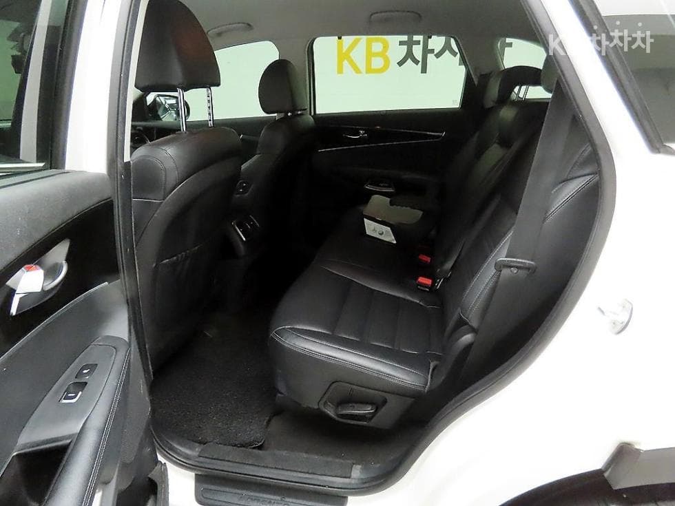 Киа The New (фейслифт) Sorento2.0 Дизел 2WD Noblesse - 13