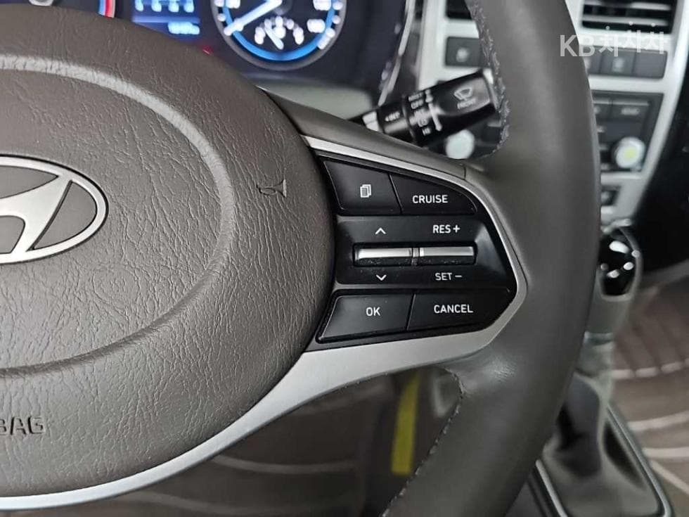 Хюндай Porter 2Удължено междуосие Super Cab LPG Premium - 16