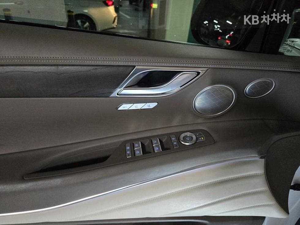 Genesis GV803.0 Diesel AWD - 13