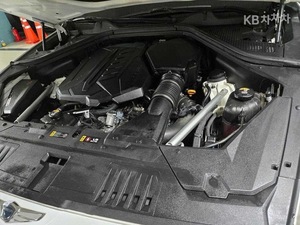 Genesis GV803.0 Diesel AWD - 19