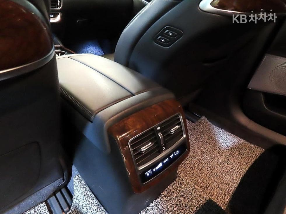 Киа 더 K93.8 GDI AWD 플래티넘Ⅱ - 15