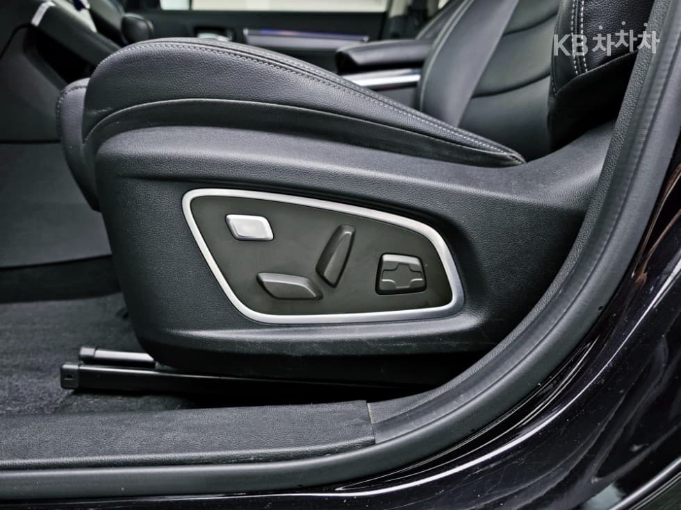 Рено Корея Нов QM62.0 LPe 2WD RE Signature - 13