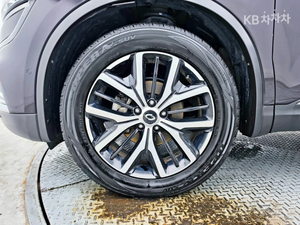 Рено Корея Нов QM62.0 LPe 2WD RE Signature - 18